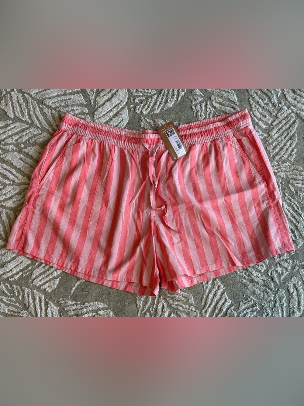 NWT Eddie Bauer Baja Shorts Blossom Pink Striped, Size XL
